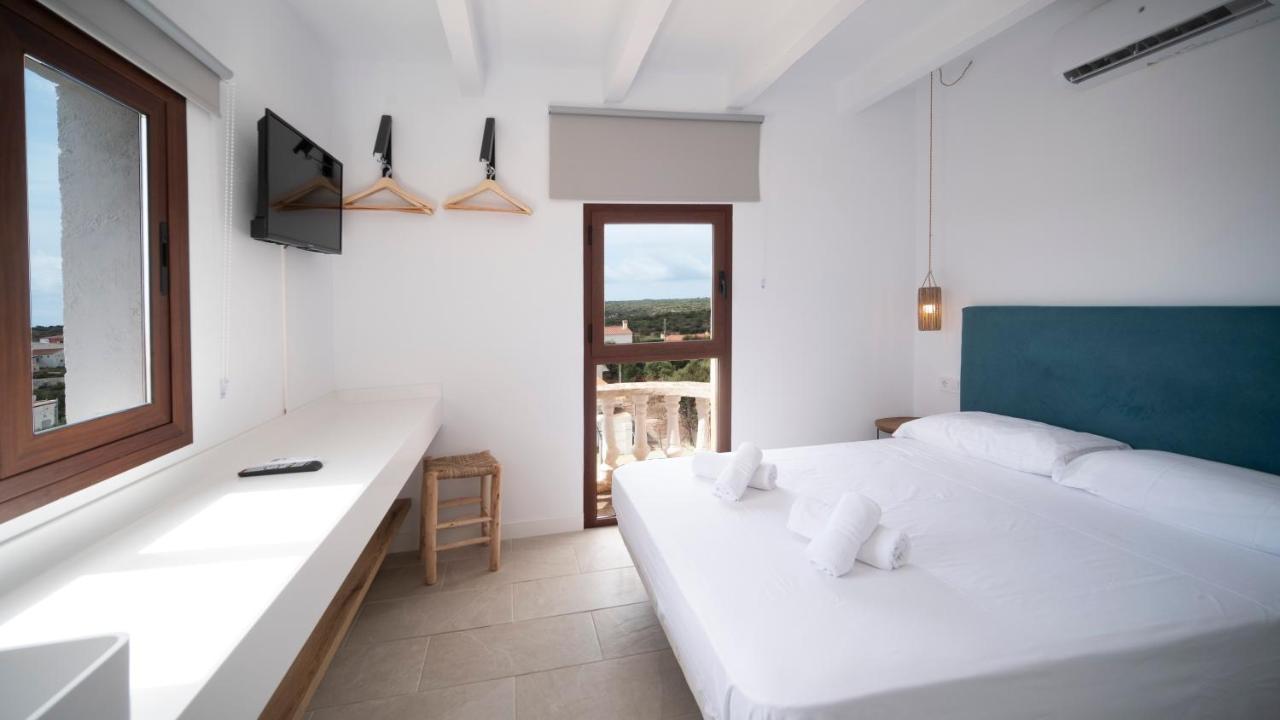 Castell De Lo Hotel Cala En Porter  Exterior photo